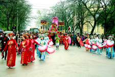 Đền Hạ, Đền Thượng, Đền Ỷ La